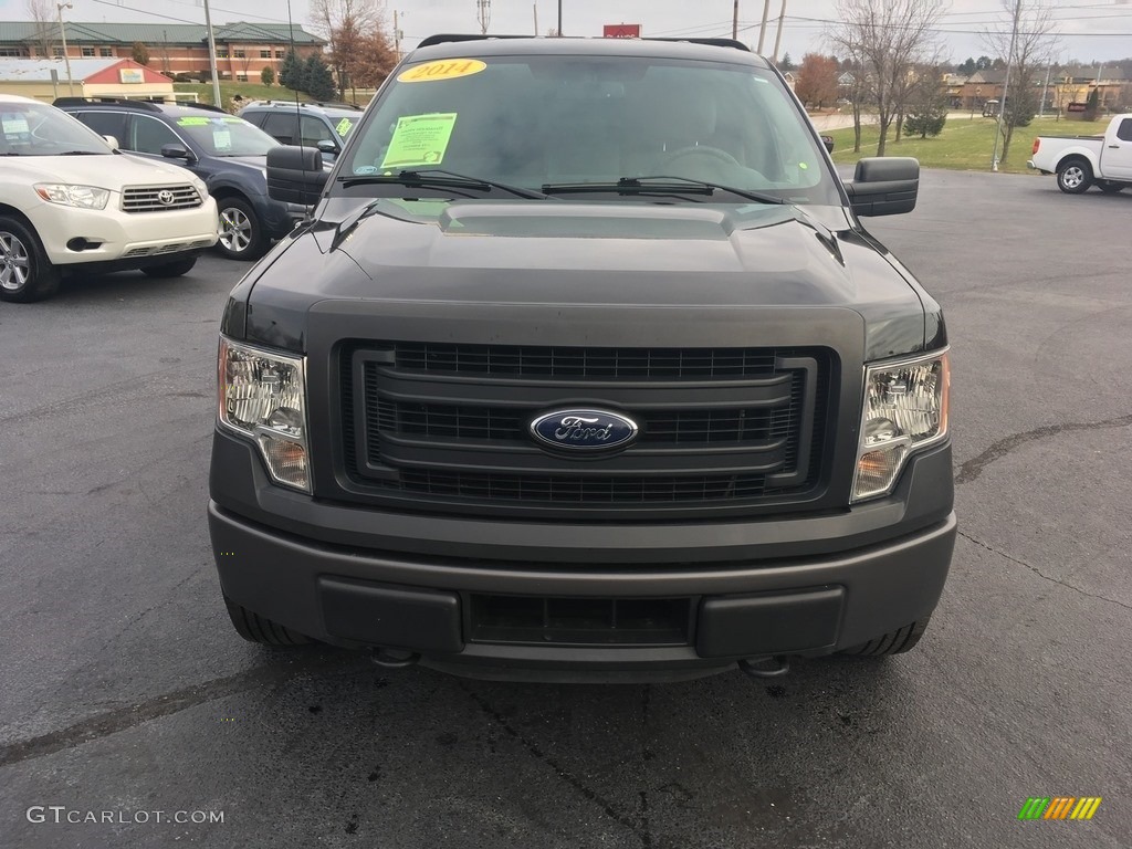 2014 F150 XL Regular Cab 4x4 - Tuxedo Black / Steel Grey photo #19