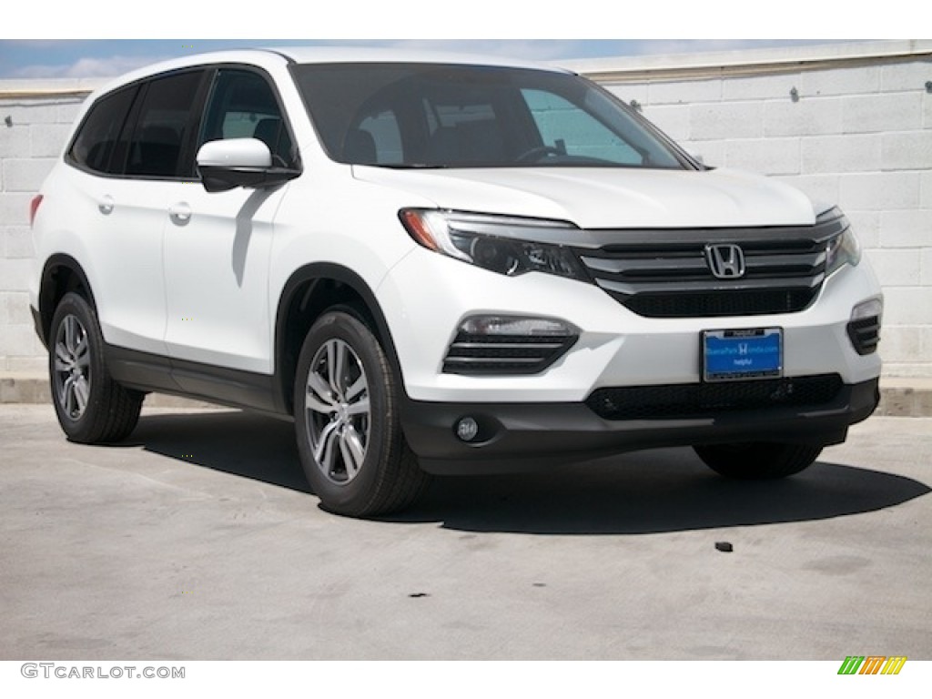 2017 Honda Pilot EX Exterior Photos