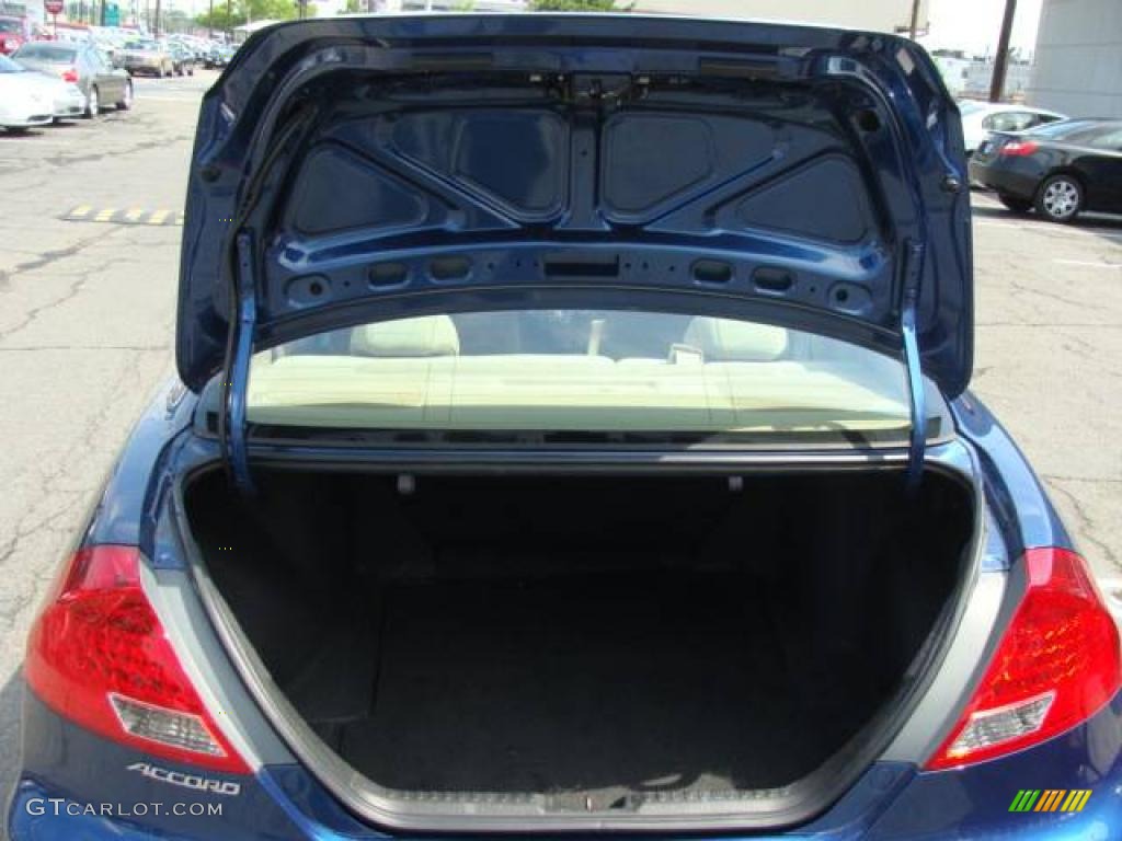 2006 Accord LX Coupe - Sapphire Blue Pearl / Ivory photo #13