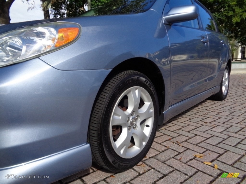 2003 Matrix XR - Cosmic Blue Metallic / Stone Gray photo #55