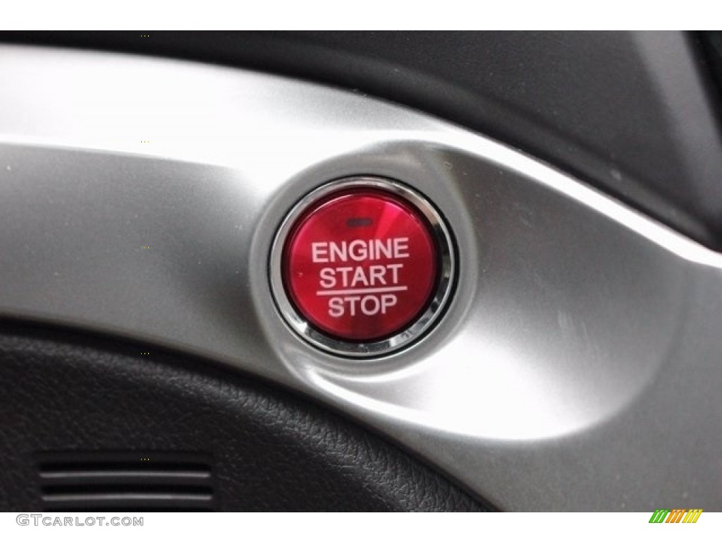 2017 Acura ILX Premium A-Spec Controls Photo #117365168