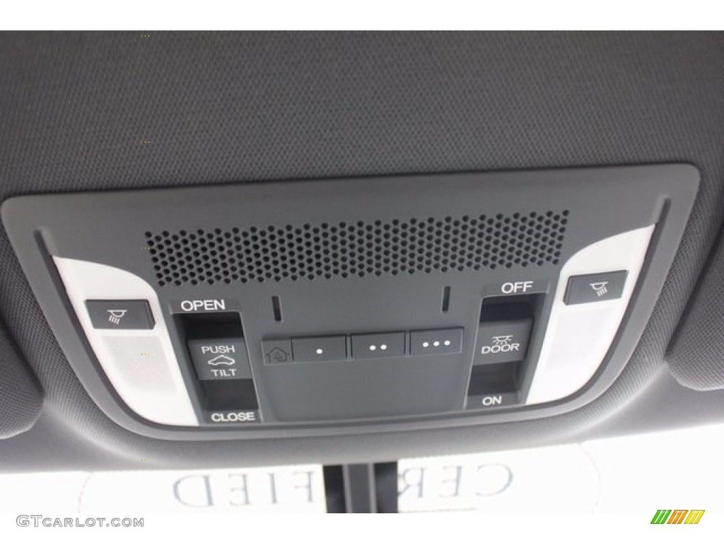 2017 Acura ILX Premium A-Spec Controls Photos