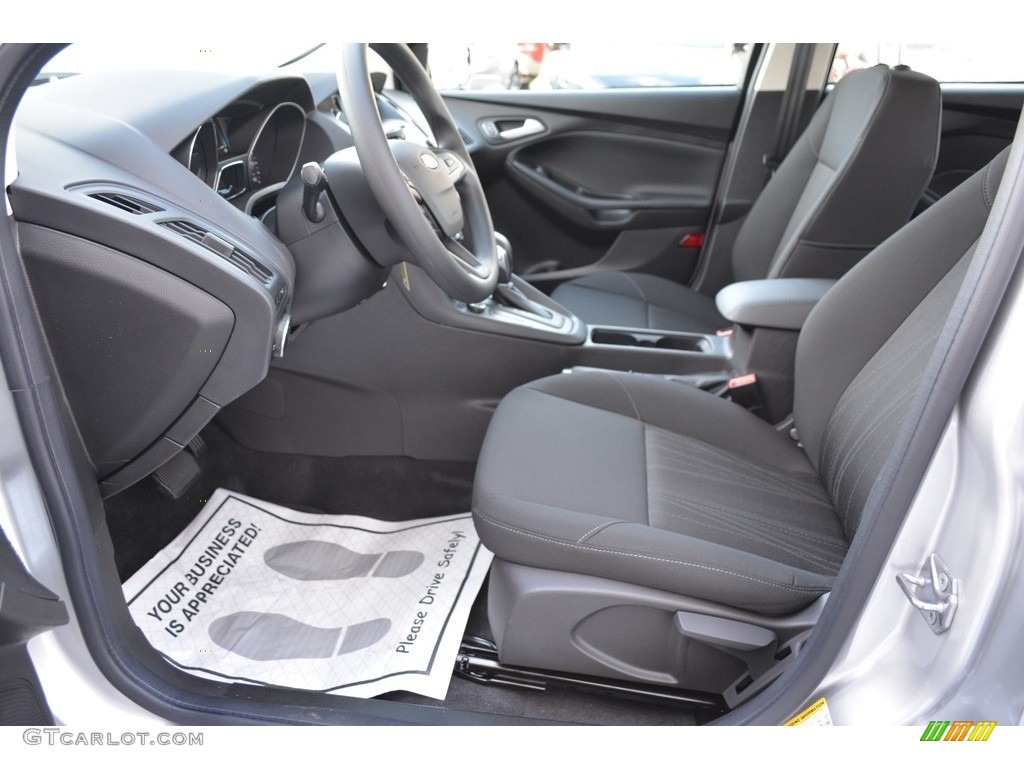 Charcoal Black Interior 2017 Ford Focus SE Sedan Photo #117368440