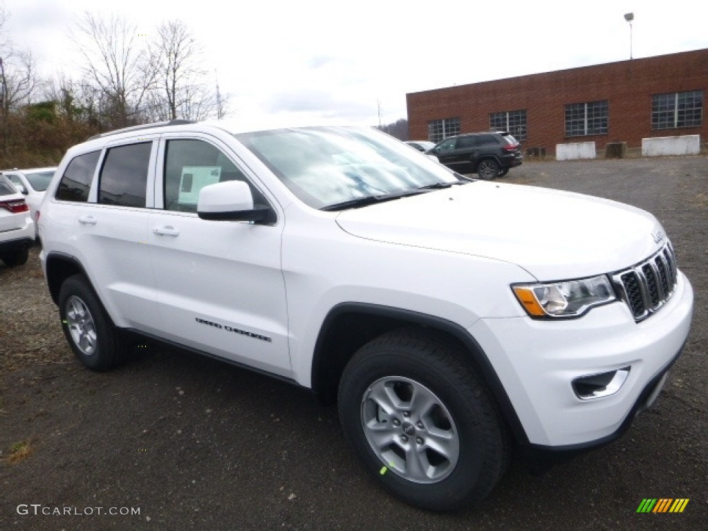 2017 Grand Cherokee Laredo 4x4 - Bright White / Black photo #10