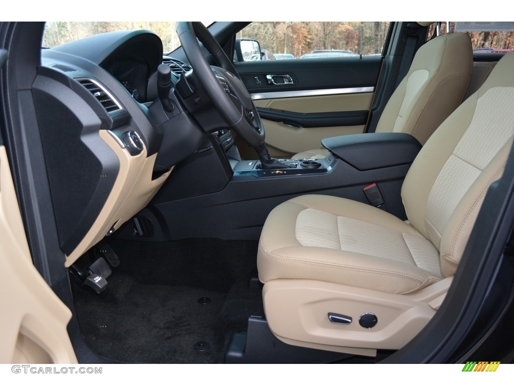 Medium Light Camel Interior 2017 Ford Explorer FWD Photo #117369340