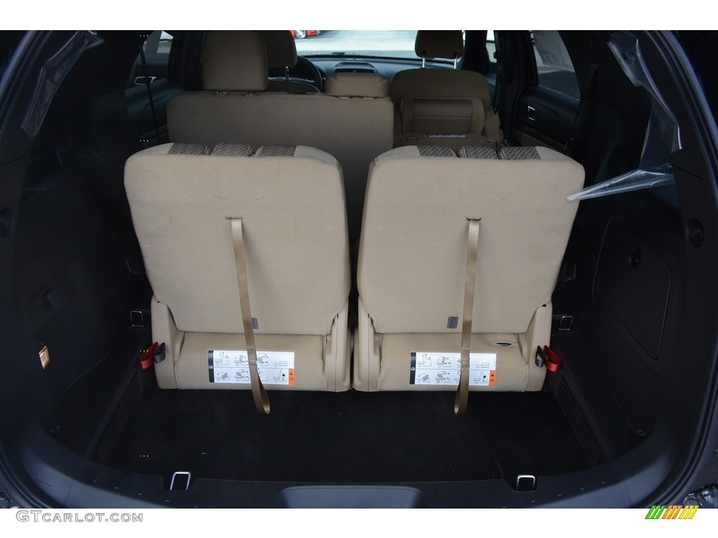 2017 Explorer FWD - Shadow Black / Medium Light Camel photo #9
