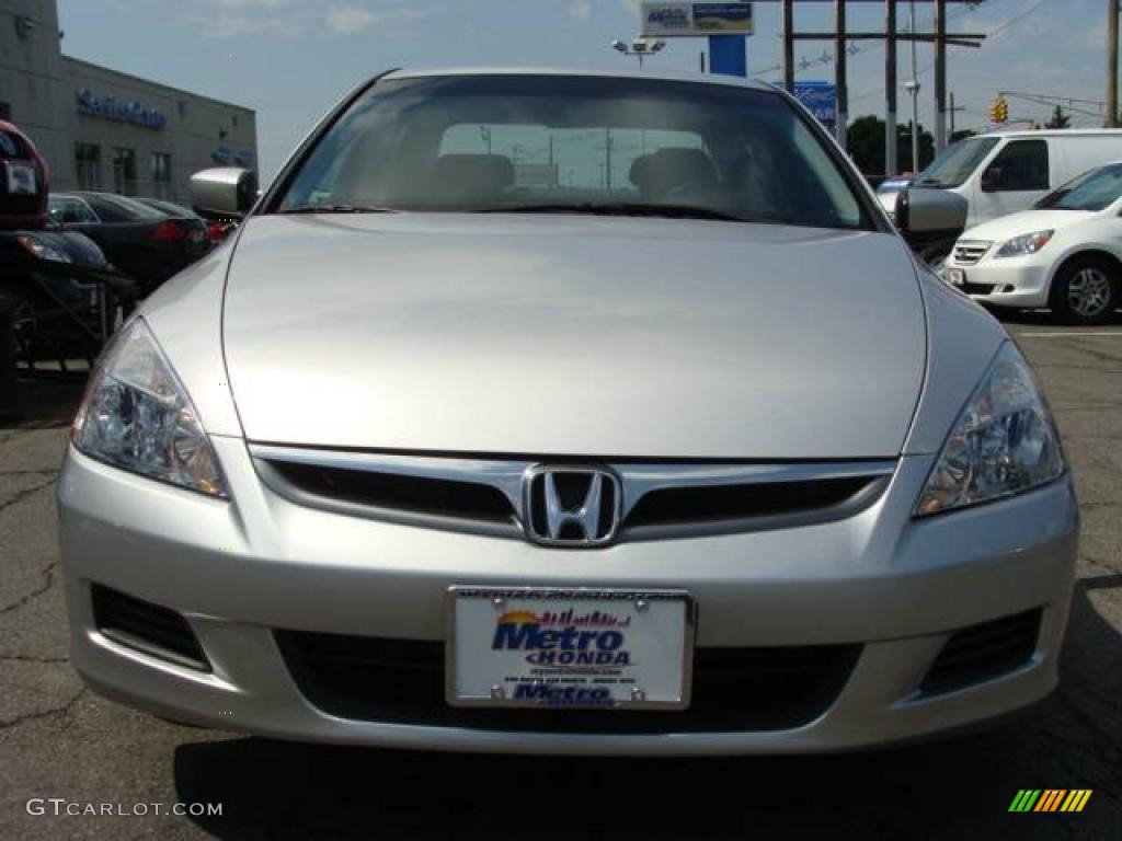 2006 Accord EX V6 Sedan - Alabaster Silver Metallic / Black photo #2
