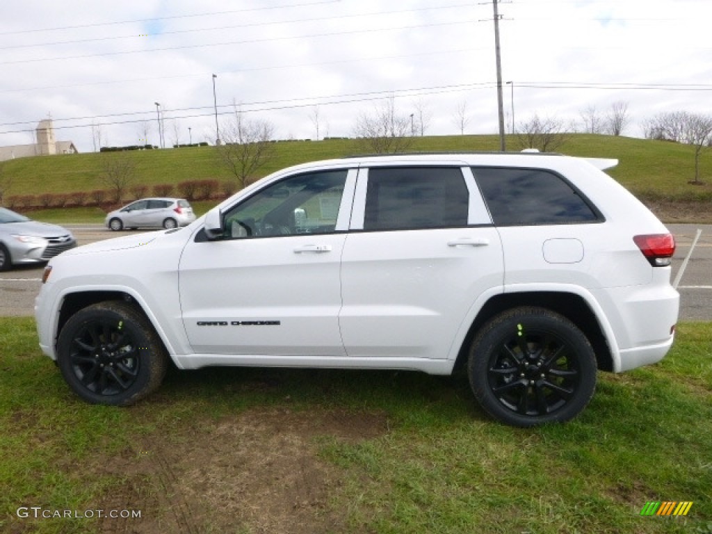 2017 Grand Cherokee Laredo 4x4 - Bright White / Black photo #3