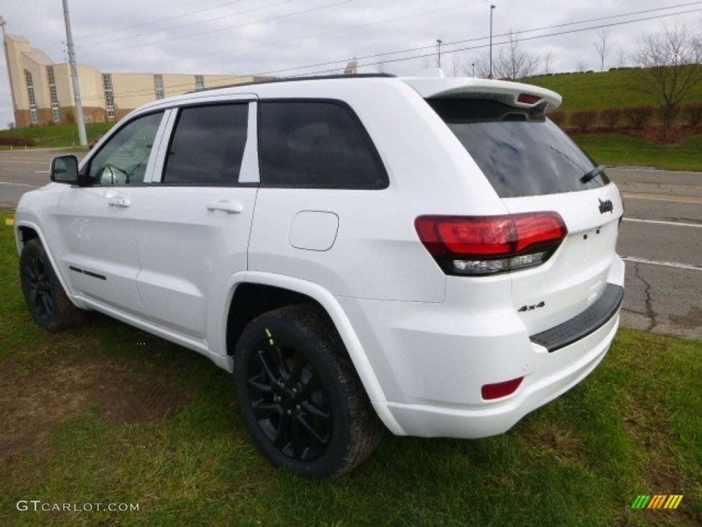 2017 Grand Cherokee Laredo 4x4 - Bright White / Black photo #4