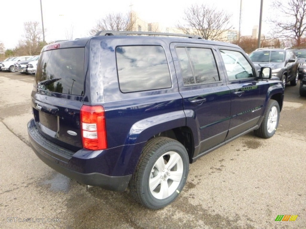 2017 Patriot Latitude 4x4 - True Blue Pearl / Dark Slate Gray photo #7