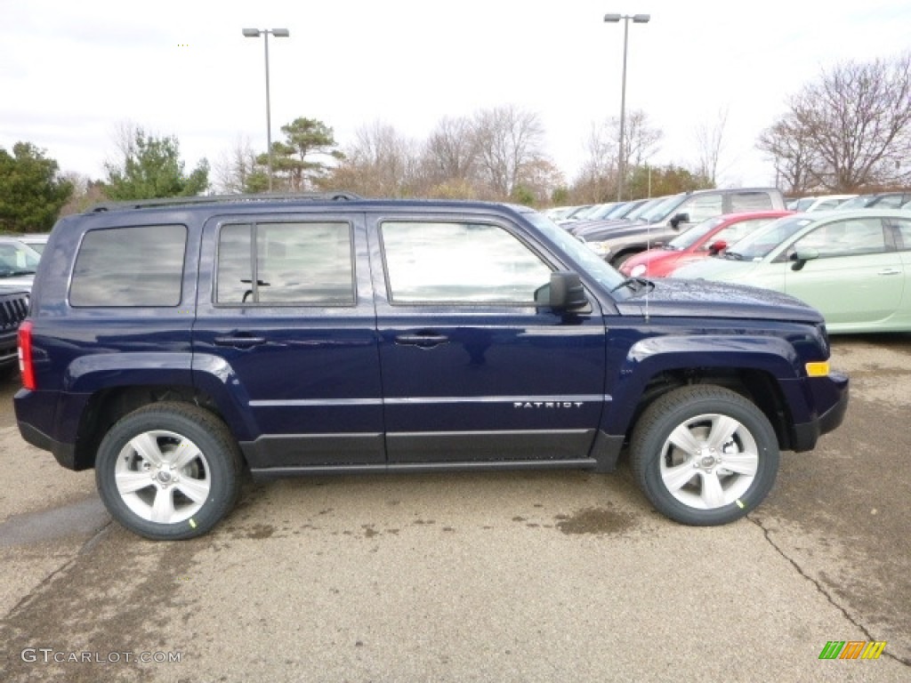 2017 Patriot Latitude 4x4 - True Blue Pearl / Dark Slate Gray photo #8