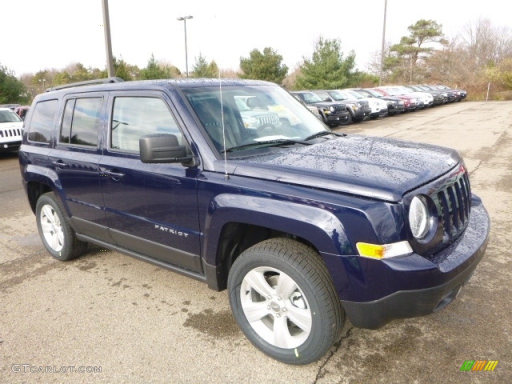 2017 Patriot Latitude 4x4 - True Blue Pearl / Dark Slate Gray photo #11