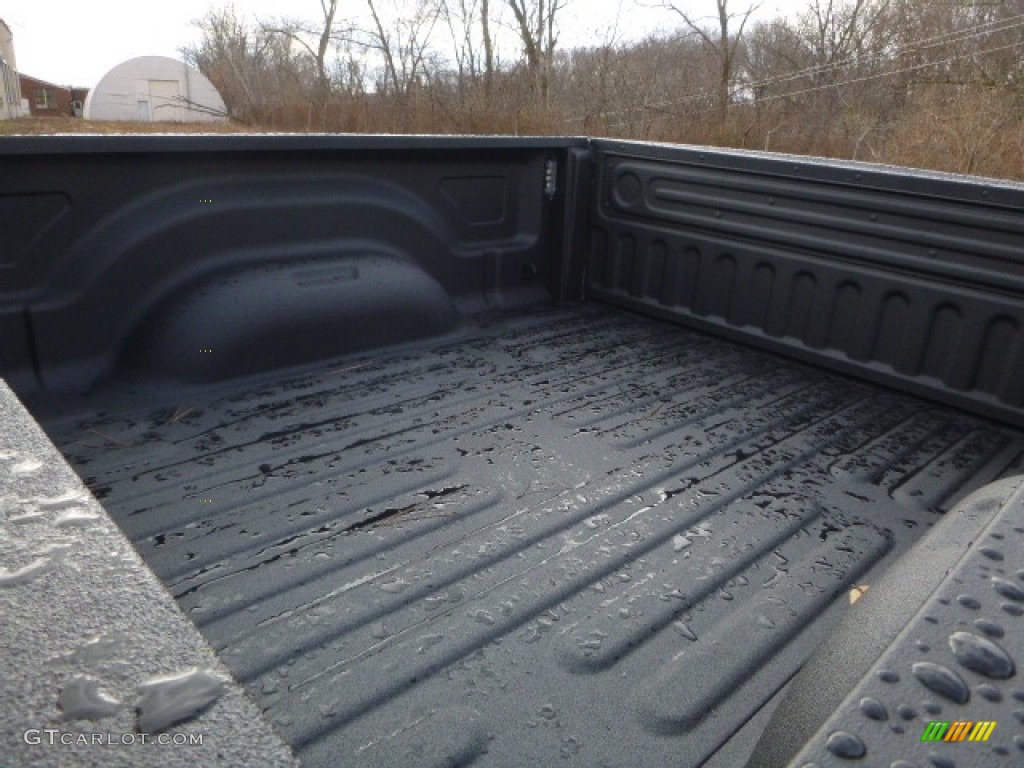 2017 1500 Big Horn Crew Cab 4x4 - Bright Silver Metallic / Black/Diesel Gray photo #4