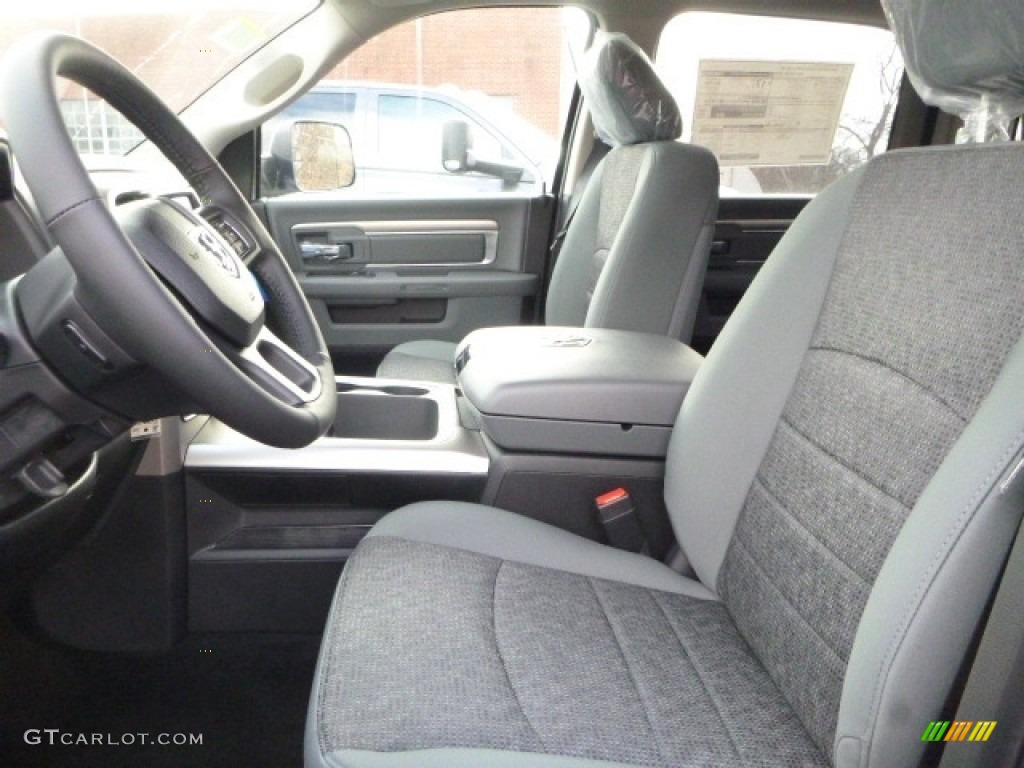 2017 1500 Big Horn Crew Cab 4x4 - Bright Silver Metallic / Black/Diesel Gray photo #13