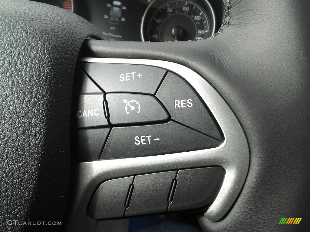 2017 Jeep Cherokee Trailhawk 4x4 Controls Photo #117377563