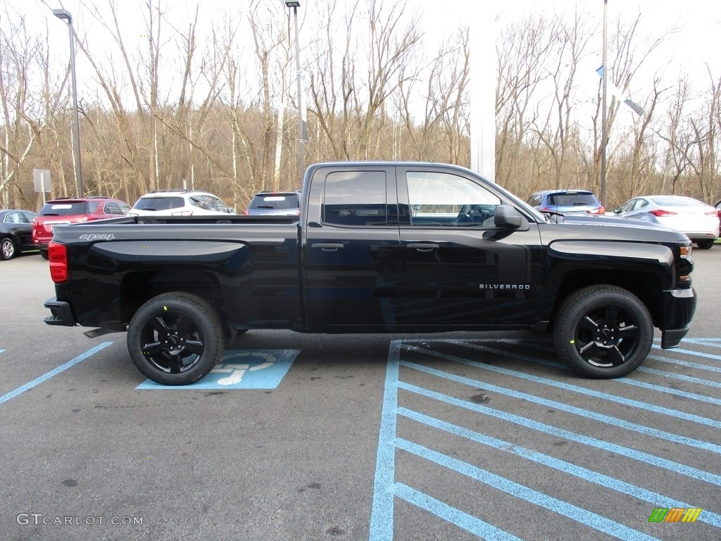 2017 Silverado 1500 Custom Double Cab 4x4 - Black / Dark Ash/Jet Black photo #8