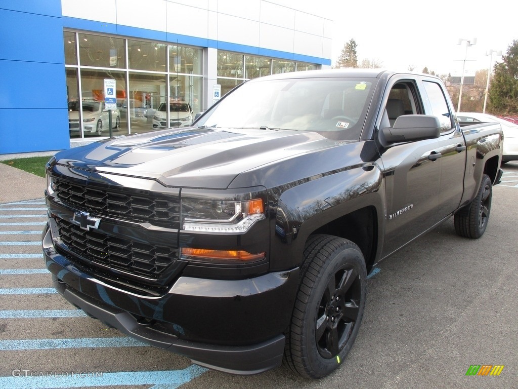 2017 Silverado 1500 Custom Double Cab 4x4 - Black / Dark Ash/Jet Black photo #12