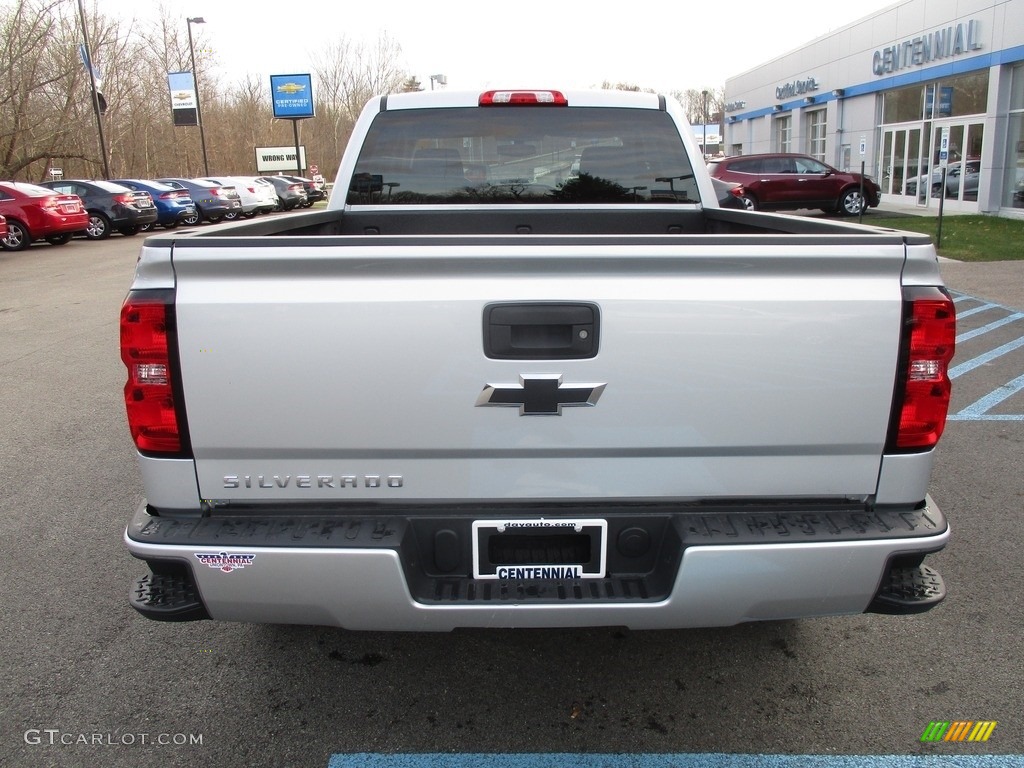 2017 Silverado 1500 Custom Double Cab 4x4 - Silver Ice Metallic / Dark Ash/Jet Black photo #5