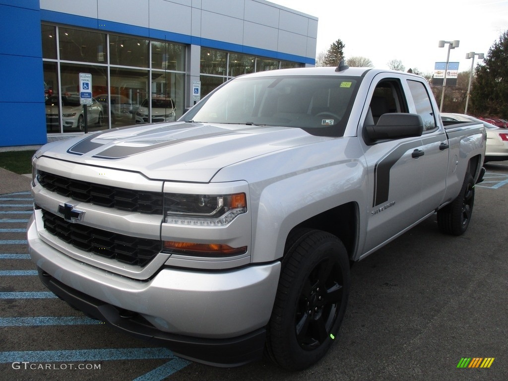 2017 Silverado 1500 Custom Double Cab 4x4 - Silver Ice Metallic / Dark Ash/Jet Black photo #11