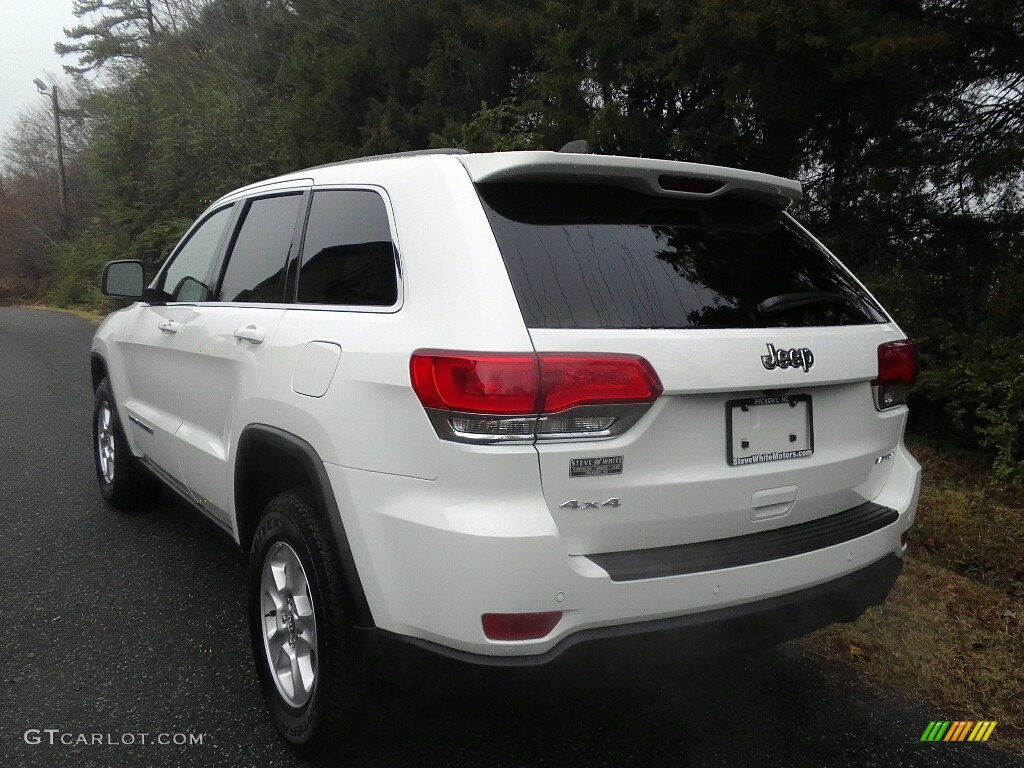 2017 Grand Cherokee Laredo 4x4 - Bright White / Black photo #8