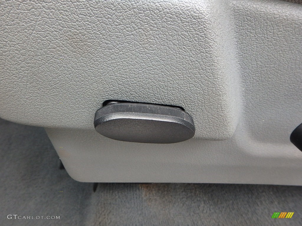 2008 Ram 1500 SLT Quad Cab 4x4 - Cool Vanilla White / Medium Slate Gray photo #24