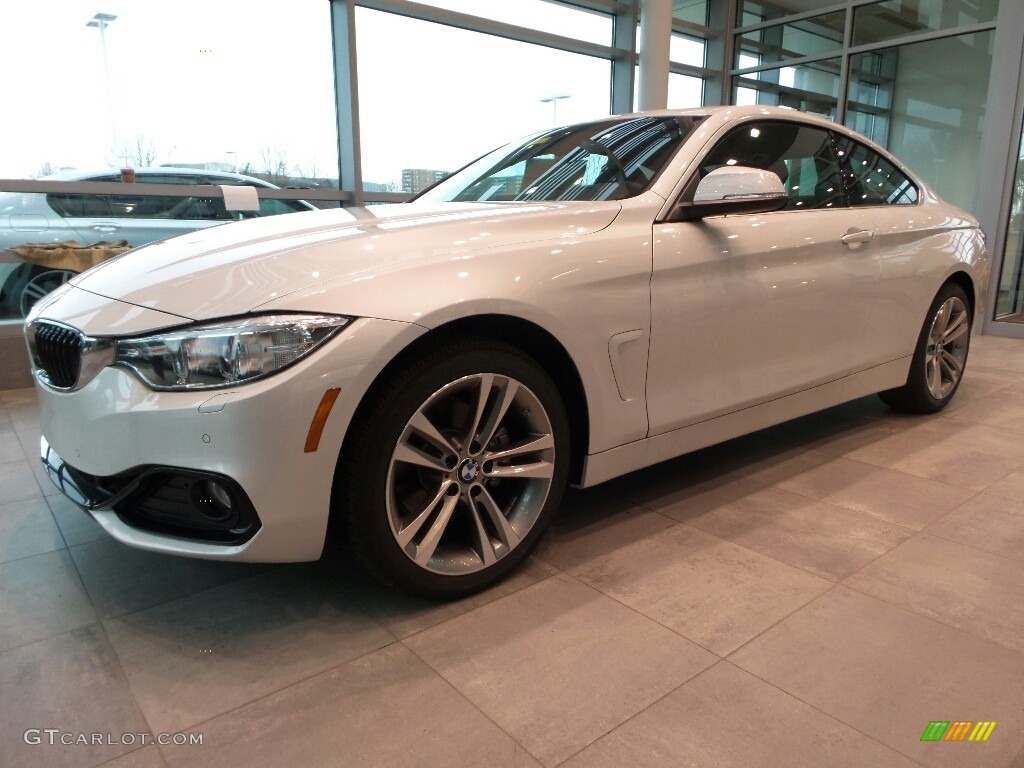 2016 4 Series 428i xDrive Coupe - Mineral White Metallic / Black photo #3