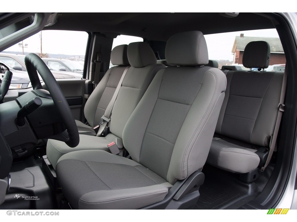 2017 F150 XL SuperCab 4x4 - Ingot Silver / Earth Gray photo #9