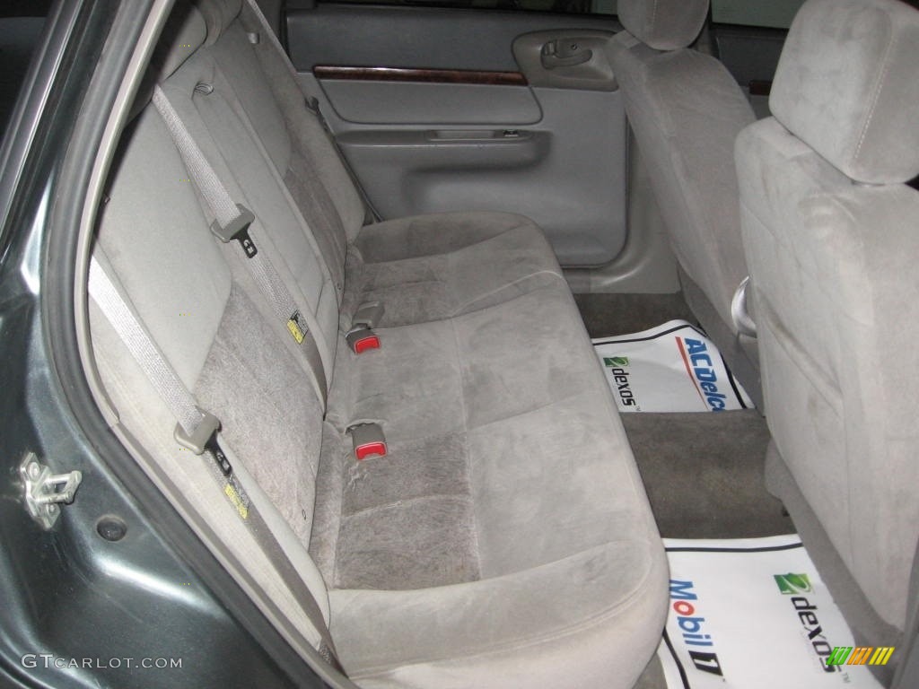 2005 Impala  - Medium Gray Metallic / Medium Gray photo #13