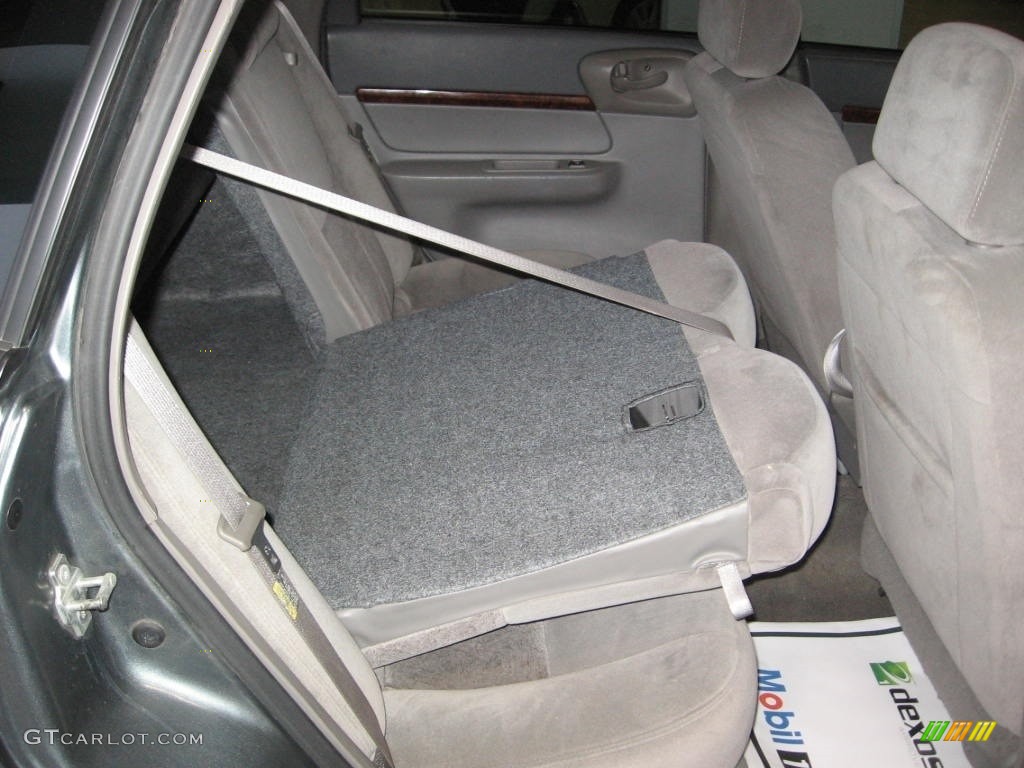 2005 Impala  - Medium Gray Metallic / Medium Gray photo #14