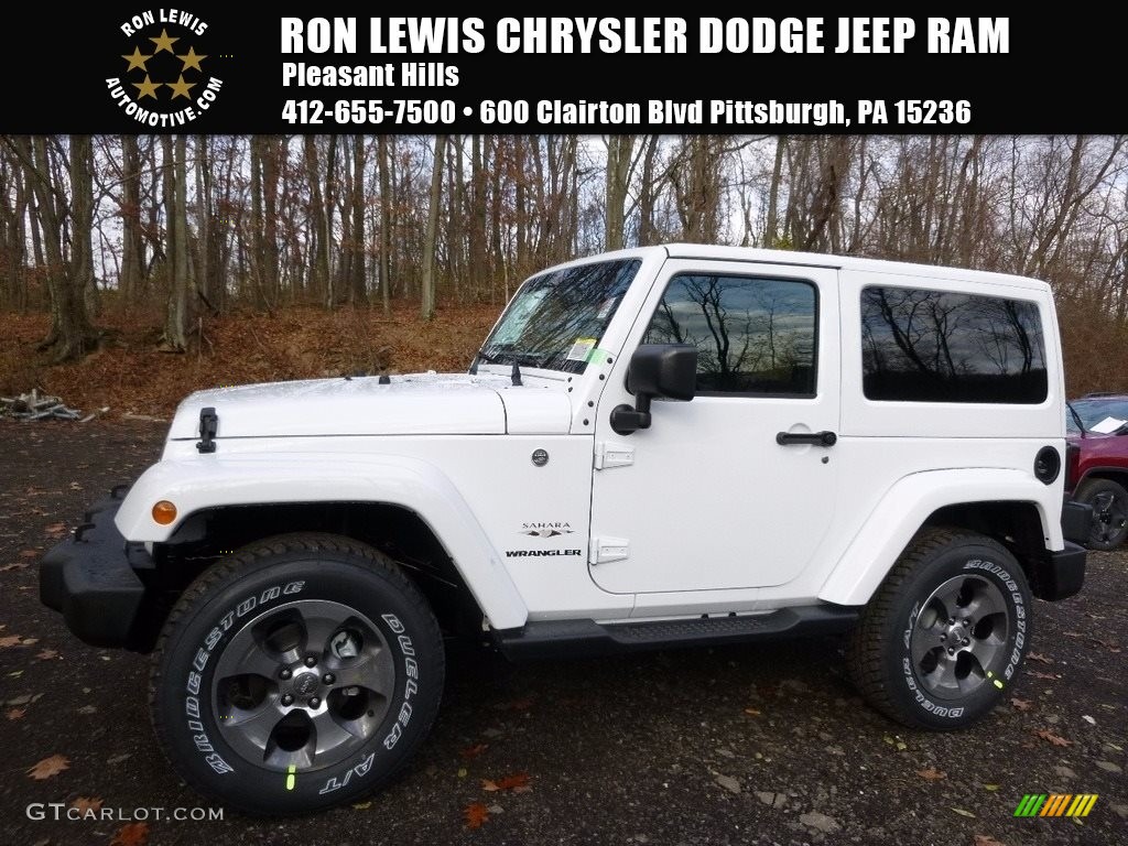 2017 Wrangler Sahara 4x4 - Bright White / Black/Dark Saddle photo #1