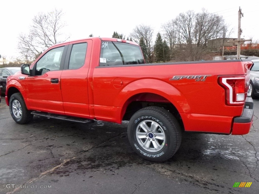 2017 F150 XL SuperCab 4x4 - Race Red / Earth Gray photo #3