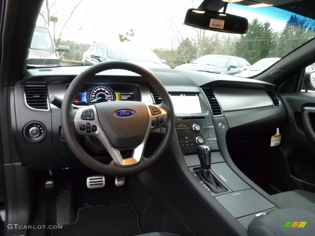 2016 Ford Taurus SHO AWD Dashboard Photos