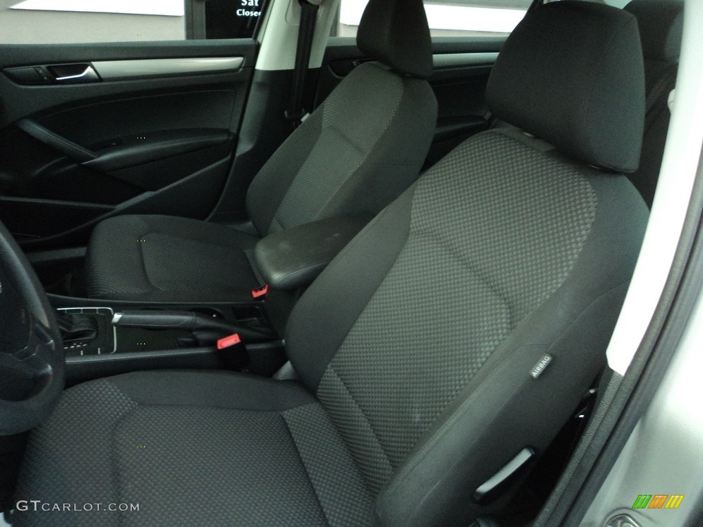 2012 Passat 2.5L S - Tungsten Silver Metallic / Titan Black photo #7