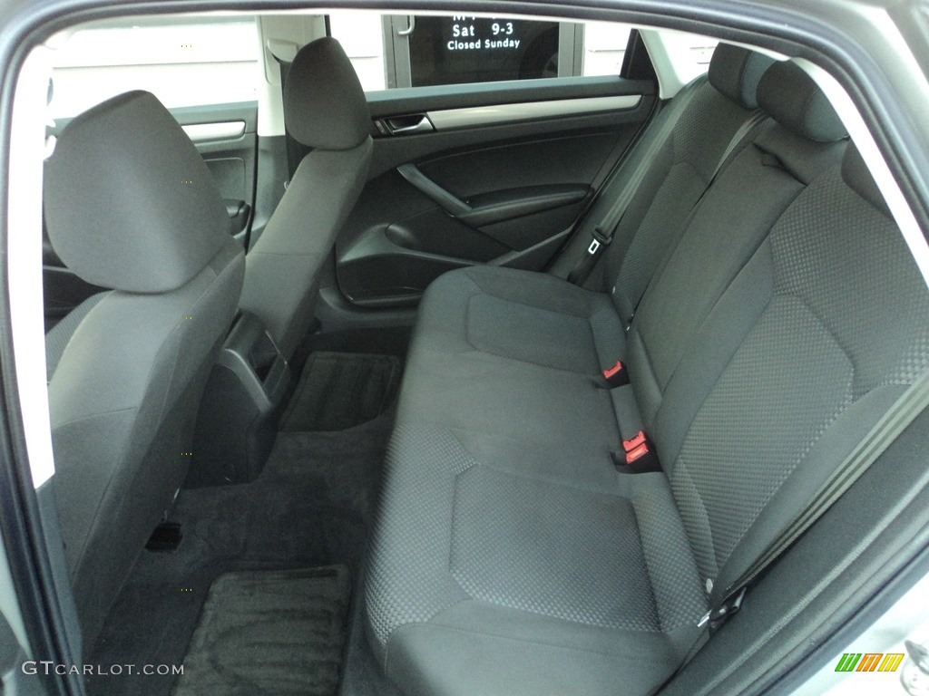2012 Passat 2.5L S - Tungsten Silver Metallic / Titan Black photo #8