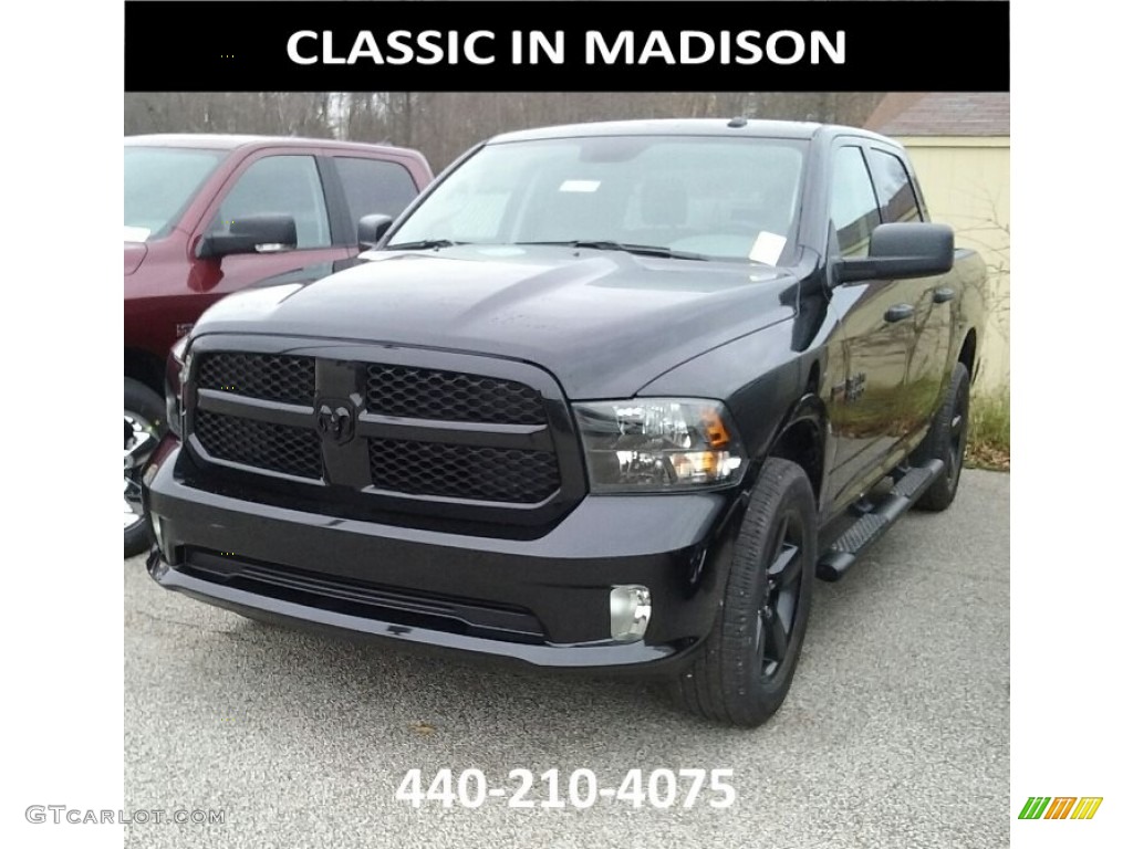 Brilliant Black Crystal Pearl Ram 1500