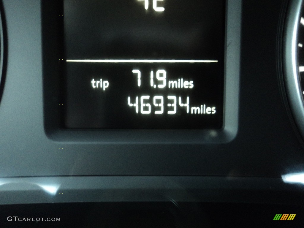 2012 Passat 2.5L S - Tungsten Silver Metallic / Titan Black photo #13