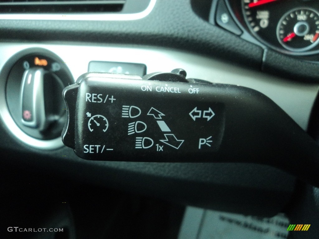2012 Passat 2.5L S - Tungsten Silver Metallic / Titan Black photo #14