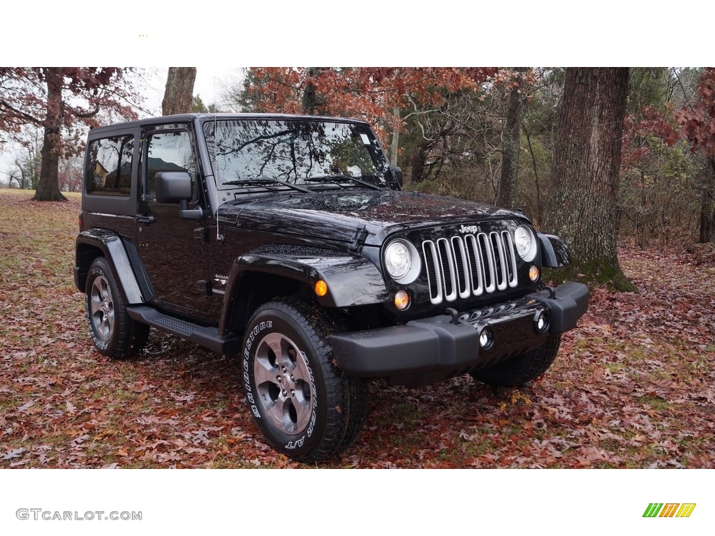 Black 2017 Jeep Wrangler Sahara 4x4 Exterior Photo #117396140