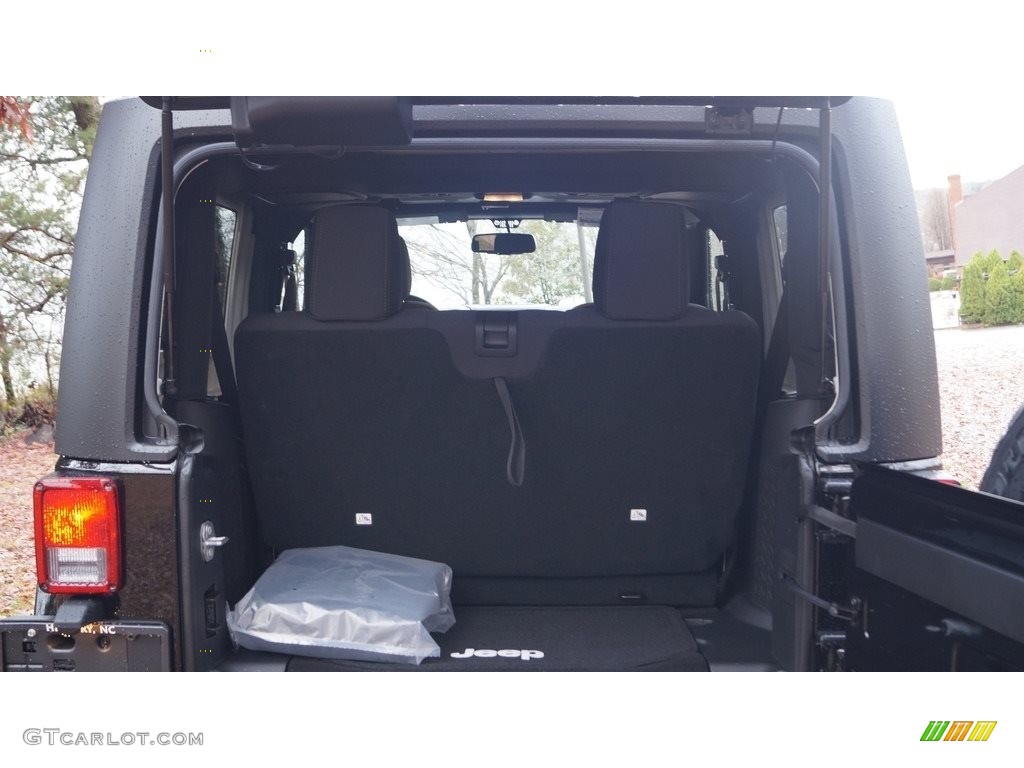 2017 Wrangler Sahara 4x4 - Black / Black/Dark Saddle photo #12