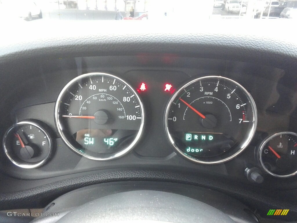 2017 Wrangler Sahara 4x4 - Black / Black/Dark Saddle photo #20