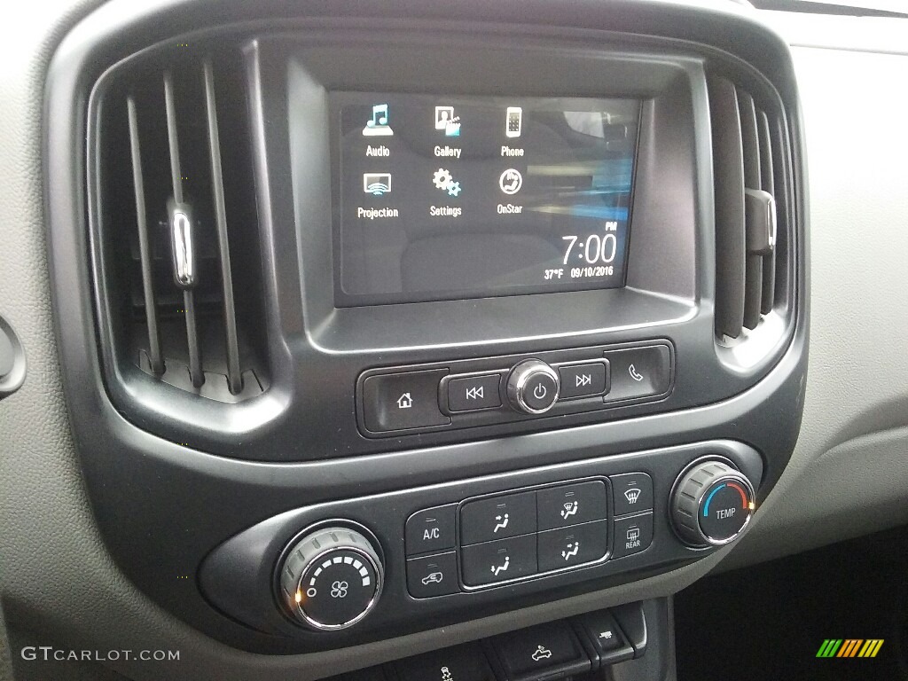 2017 GMC Canyon Extended Cab 4x4 Controls Photo #117397133