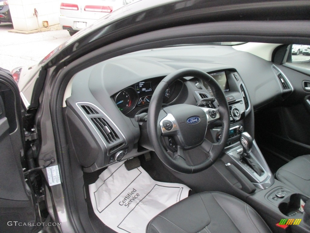 2014 Focus Titanium Hatchback - Sterling Gray / Charcoal Black photo #13