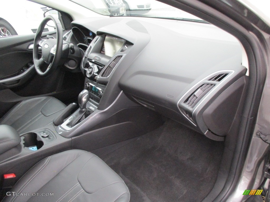 2014 Focus Titanium Hatchback - Sterling Gray / Charcoal Black photo #17