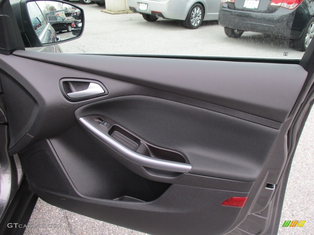 2014 Focus Titanium Hatchback - Sterling Gray / Charcoal Black photo #26