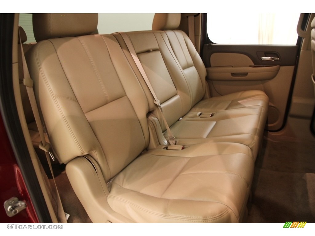 2011 Suburban LT 4x4 - Red Jewel Tintcoat / Light Cashmere/Dark Cashmere photo #12