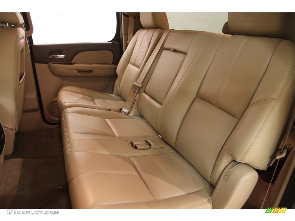 2011 Suburban LT 4x4 - Red Jewel Tintcoat / Light Cashmere/Dark Cashmere photo #13