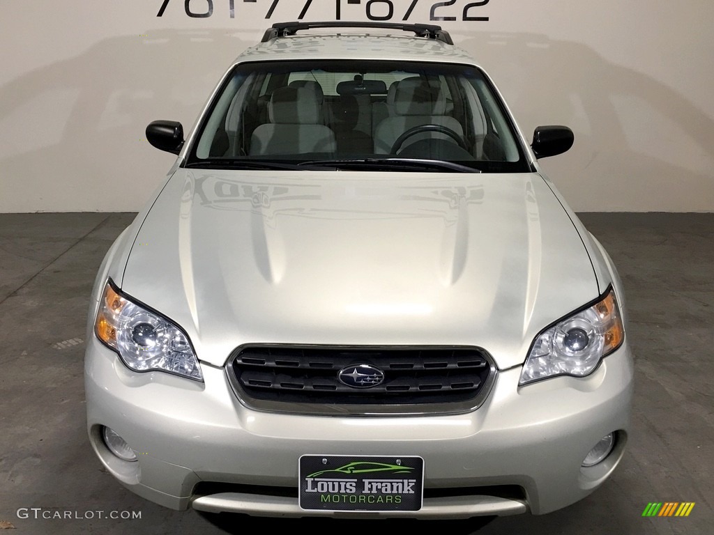 2007 Outback 2.5i Wagon - Champagne Gold Opal / Warm Ivory Tweed photo #7