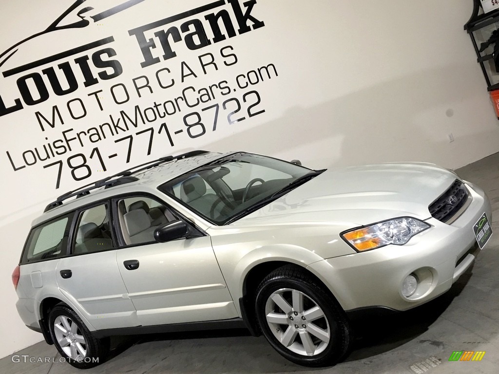 2007 Outback 2.5i Wagon - Champagne Gold Opal / Warm Ivory Tweed photo #10