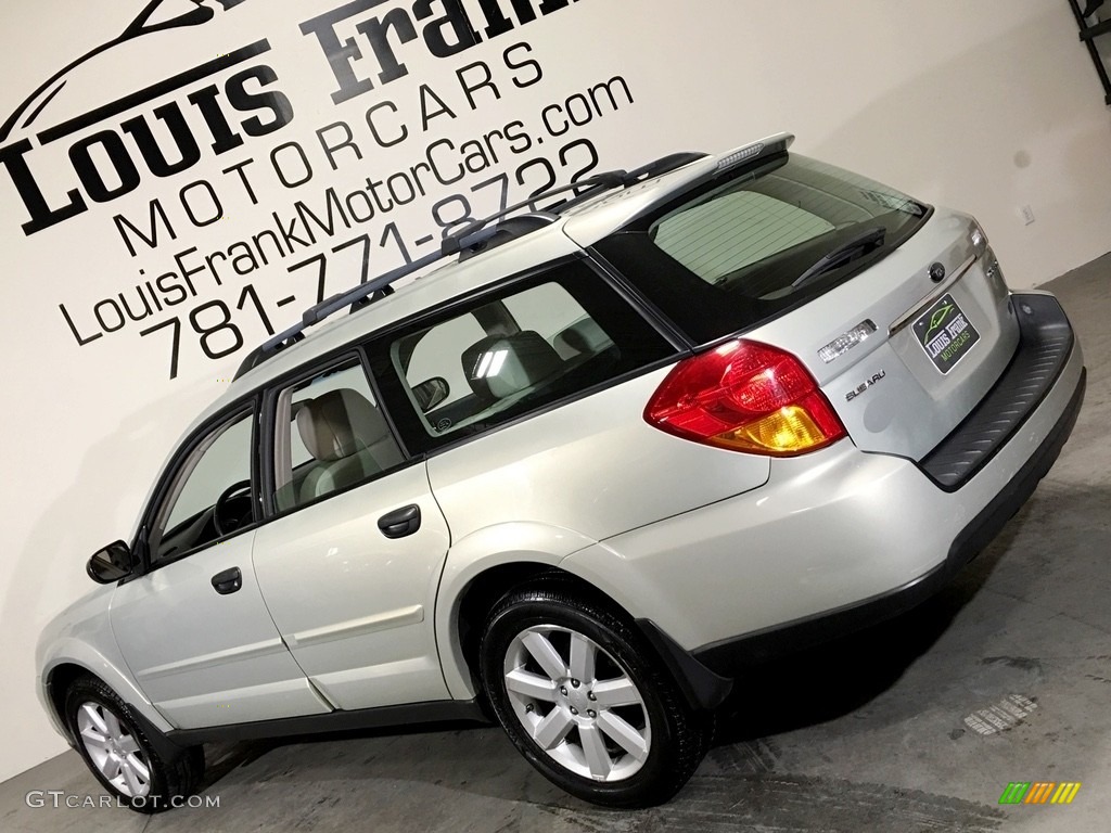 2007 Outback 2.5i Wagon - Champagne Gold Opal / Warm Ivory Tweed photo #11