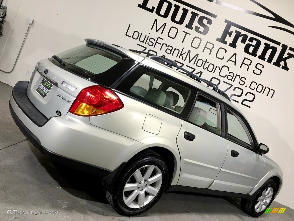 2007 Outback 2.5i Wagon - Champagne Gold Opal / Warm Ivory Tweed photo #12